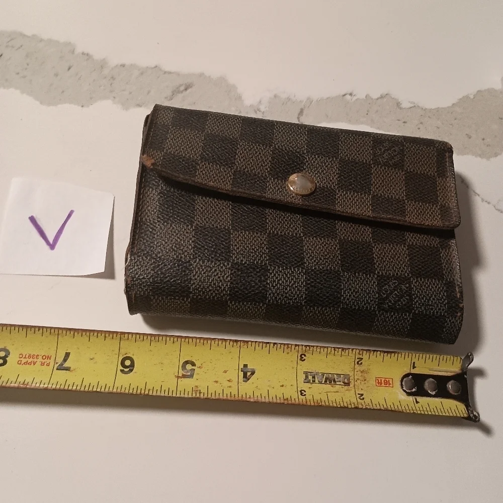 Authentic Louis Vuitton Louis Vuitton Tri-Fold Wallet Damier Porto Monogram